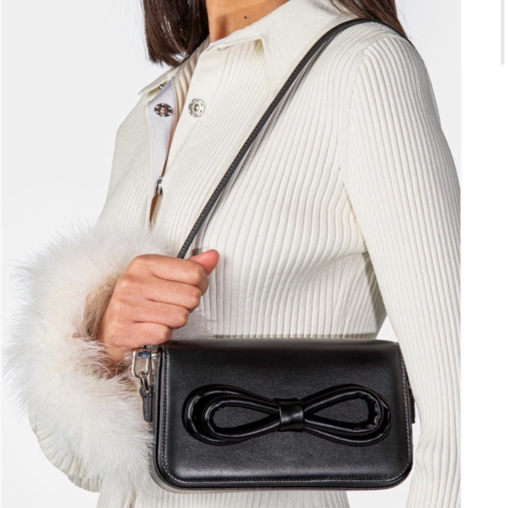 Mach and mach shoulder bag